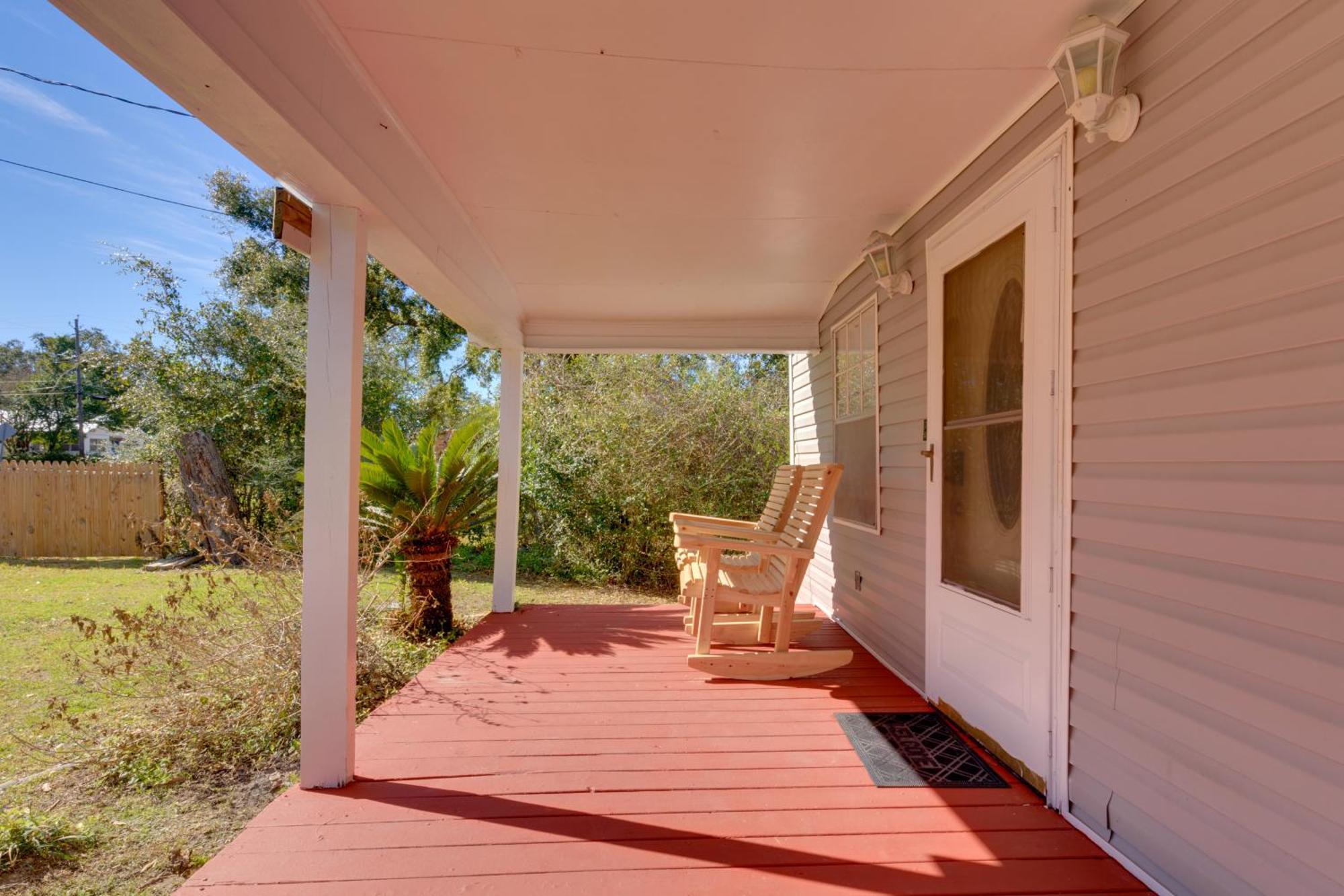 Stunning Gulfport Getaway About 1 Mi To The Beach Exterior photo