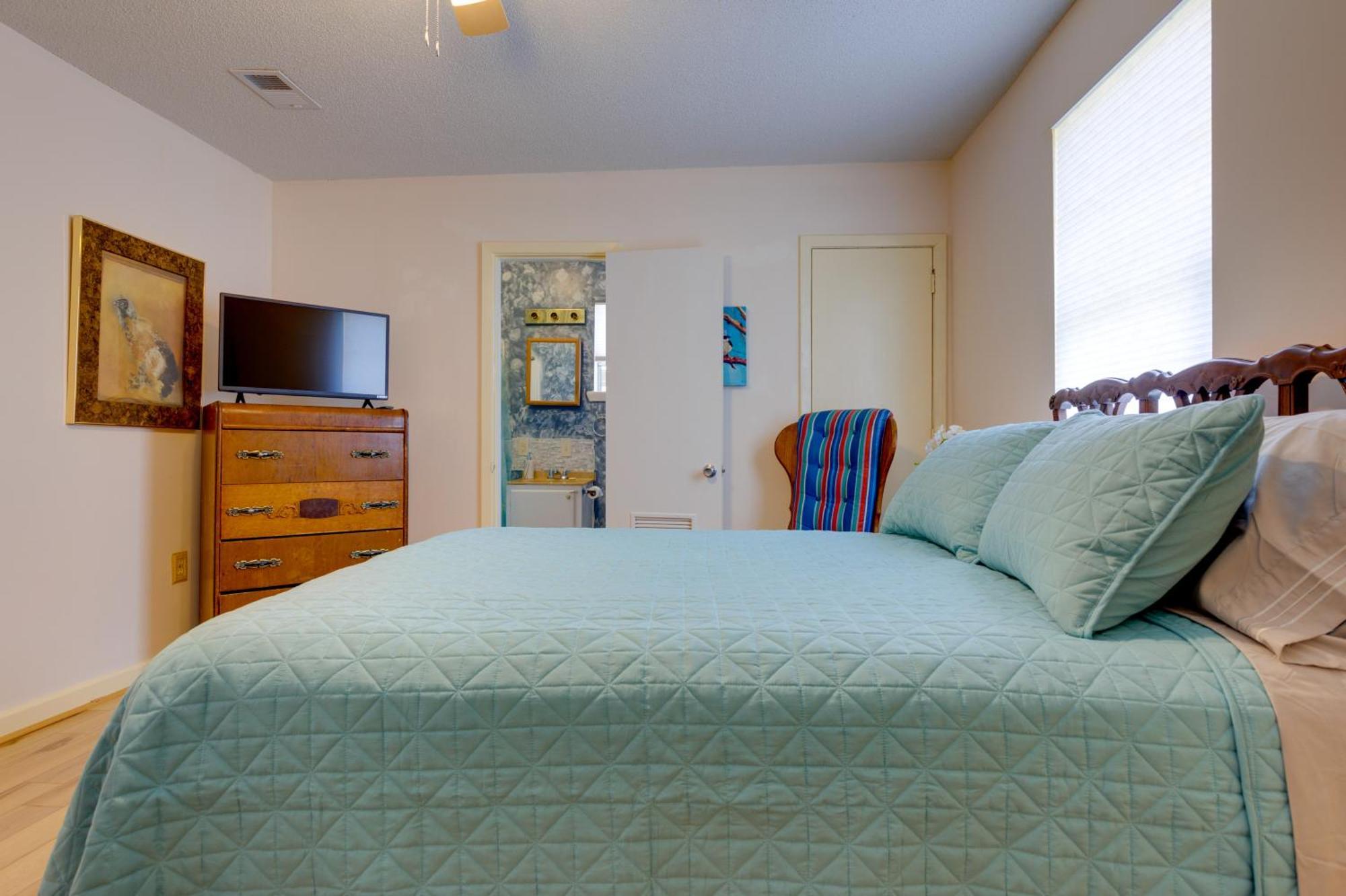Stunning Gulfport Getaway About 1 Mi To The Beach Exterior photo
